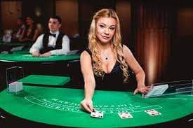 Antarmuka turnamen mahjong pg menampilkan leaderboard dan status peserta